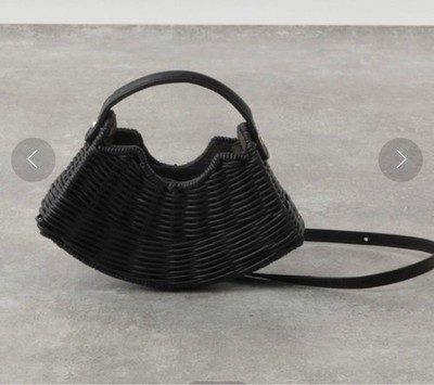 WICKER WINGS Woven Fan Bag Handbag Shoulder Bag Rattan in Black