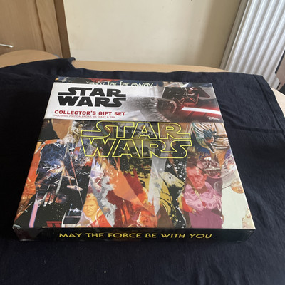 Offizielles Star Wars 2022 Sammler Geschenkbox Set - inkl. großem quadratischem Kalender