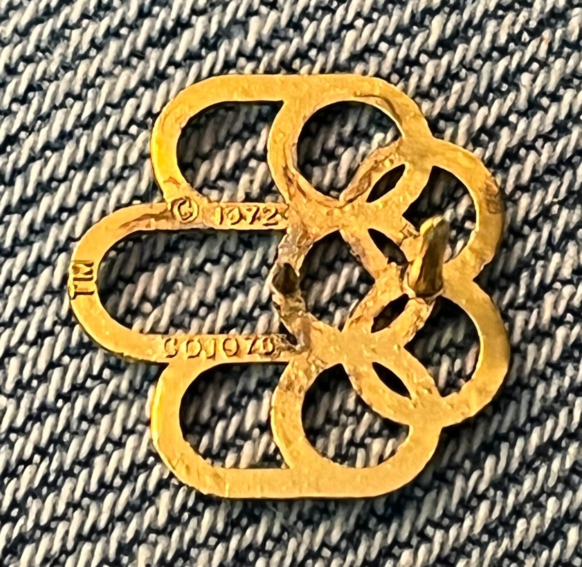 PIN'S JEUX OLYMPIQUES Montreal 1976 Logo Emblème EUR 20,00 - FR