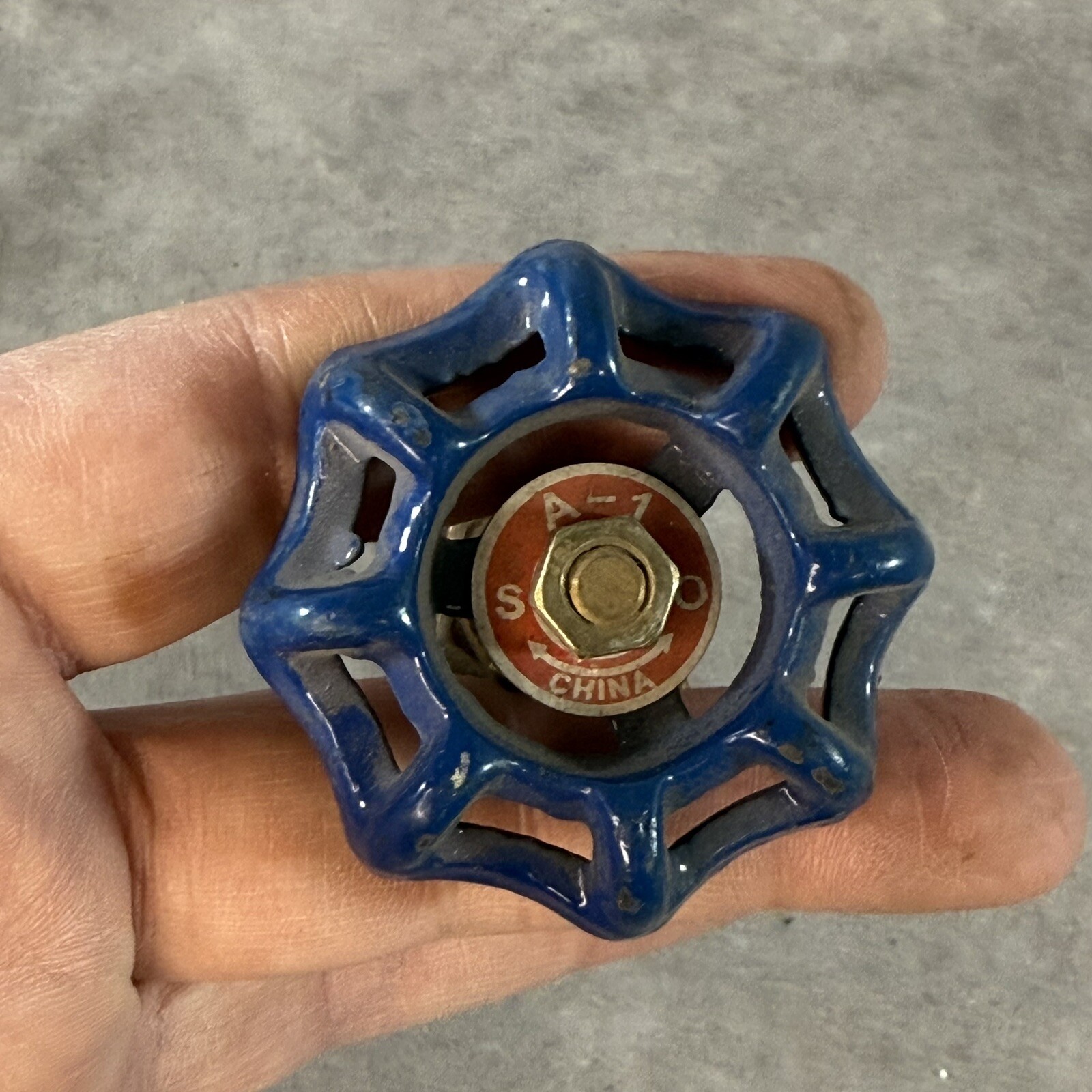 A-1 1/2" FIP x 1/2" FIP 200 WOG psi Lead-Free Brass Gate Valve GV