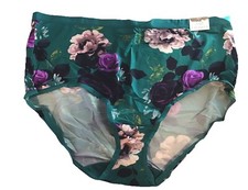 NWT CACIQUE NO SHOW FULL BRIEF SIZE 22/24 DARK GREEN FLORAL