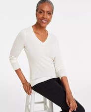 NWT Charter Club Women's 100 Cashmere V-Neck Sweater - SMALL
