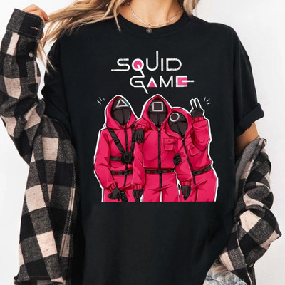 Squid Games T-Shirt, Drama Inspired Squid Game Worker Design T-Shirt