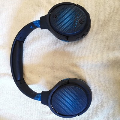 Audeze Mobius Head phones