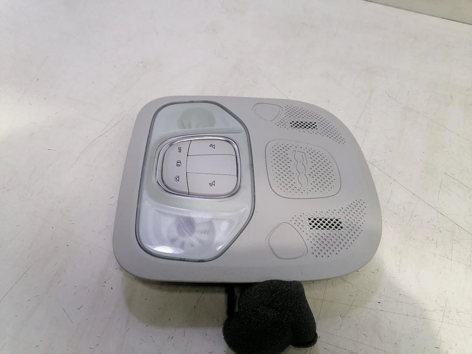 FIAT 500X LUZ CORTESÍA TECHO INTERIOR 07356343160 MK1 2015 - 2022  Foto 3 de 4