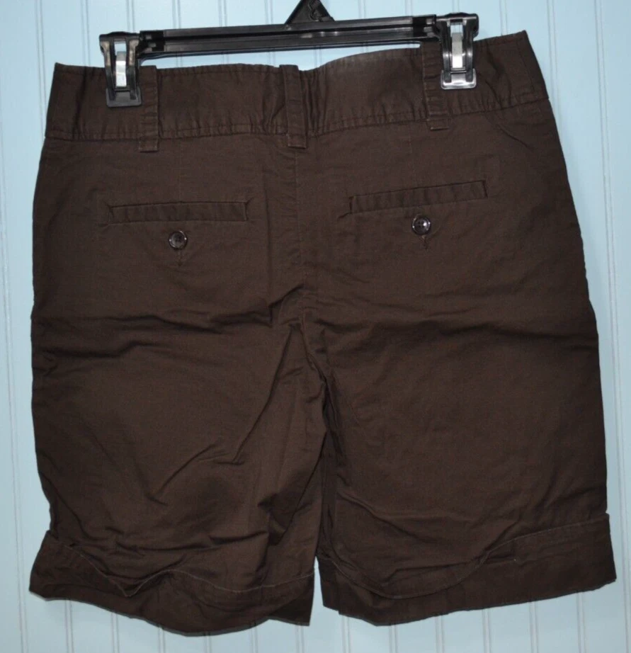 Pantalones cortos para mujer Mossimo, marrón caqui, bermudas hasta la rodilla, talla 4 Foto 2 de 4