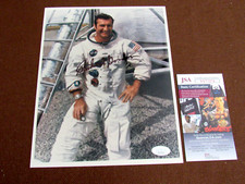 RICHARD GORDON APOLLO 12 NASA ASTRONAUT SIGNED AUTO KODAK COLOR PHOTO JSA BEAUTY