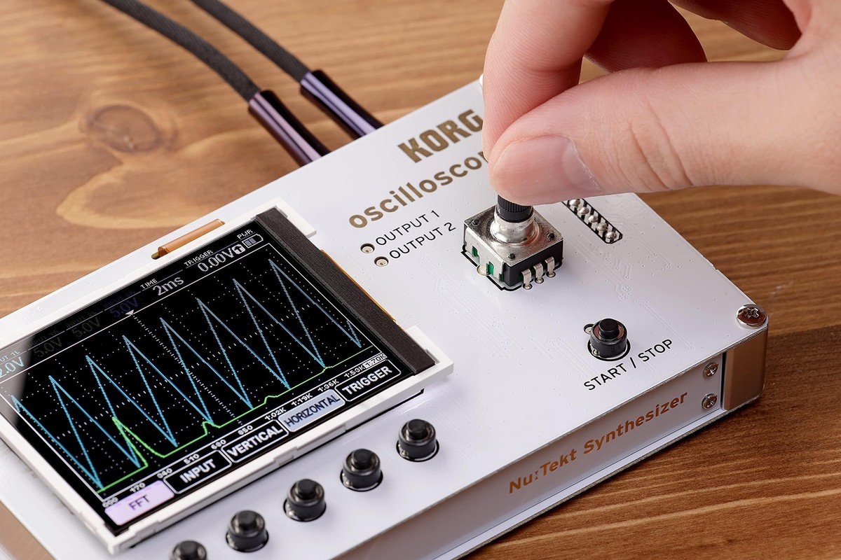 【新品未開封】KORG NTS-2 oscilloscope kit Korg NTS-2 Oscilloscope Kit with Patch and Tweak Book Bundle