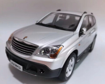 1/16 Roewe W5/SsangYong Kyron SUV 2011 Dealer Model No 1/18 silver