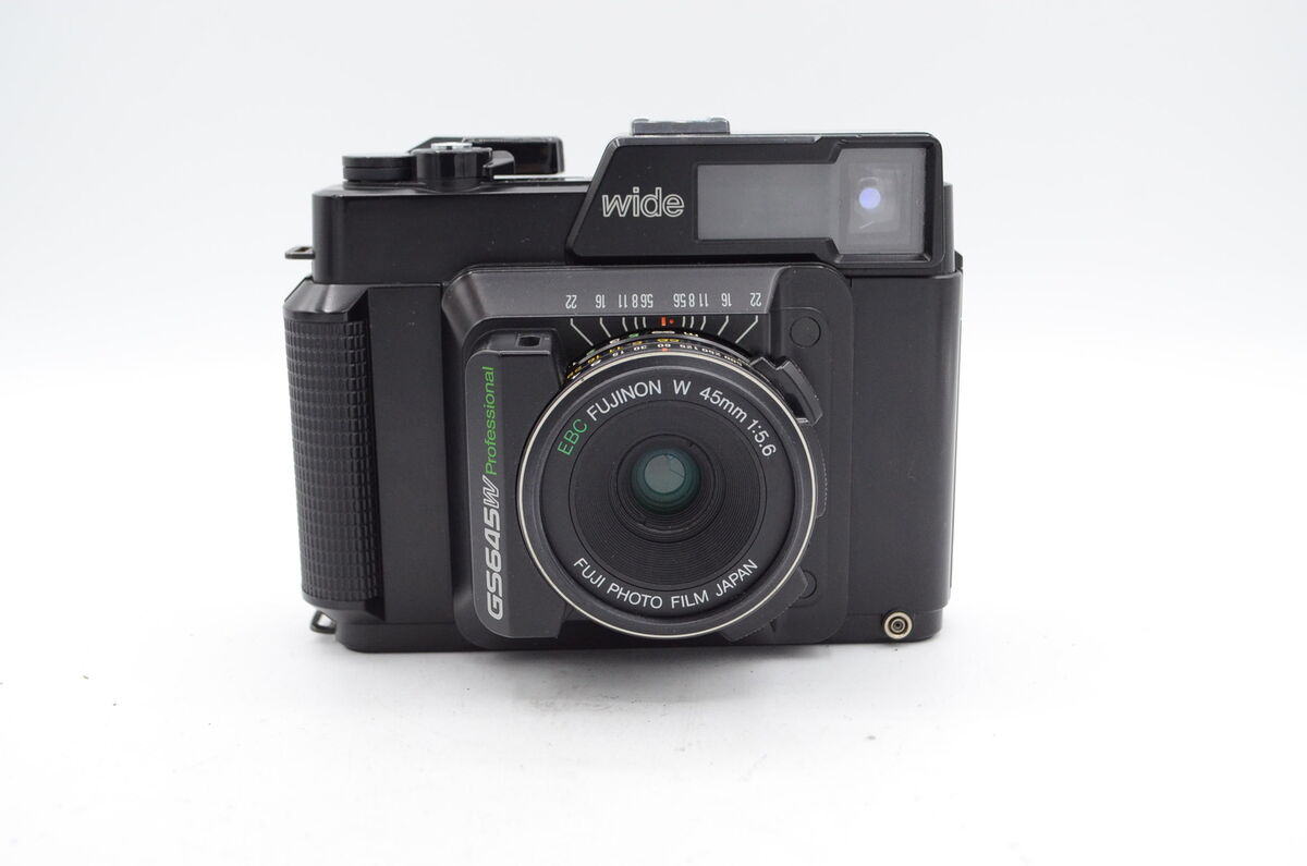 Fuji GS645W Professional Medium Format Camera with 45mm f Fuji GS645W Professional Medium Format Camera with 45mm f