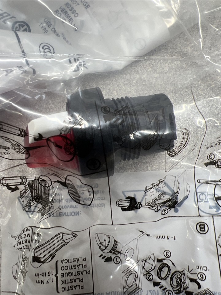 800fp-lsm24-illuminated-red-2-position-selector-switch-maintained-qty