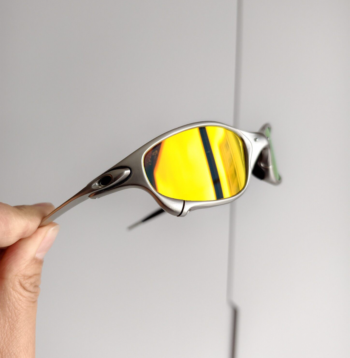 Vintage Oakley Juliet 1.0 X-Metal Polarized Sunglasses Silver