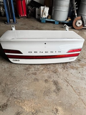2020 Genesis G90 OEM Trunk Lid white/Tail Lights-Minor Dent
