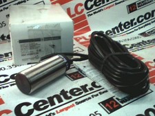 SCHNEIDER ELECTRIC XSA-V02801L05 / XSAV02801L05 (NEW IN BOX)