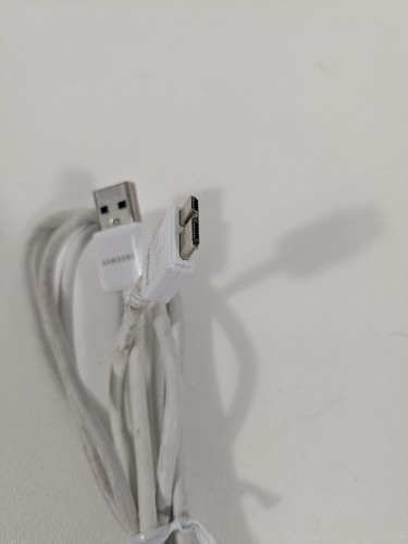 Samsung ET-DQ11Y1WE OEM Original 5FT USB 3.0 Galaxy S5/Note3 Charging Data Cable - Picture 2 of 3