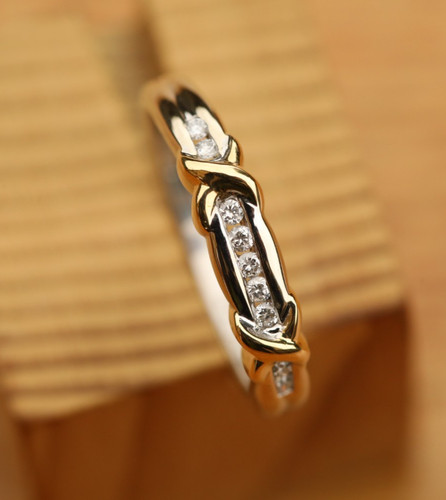 Diamond Ring Knots