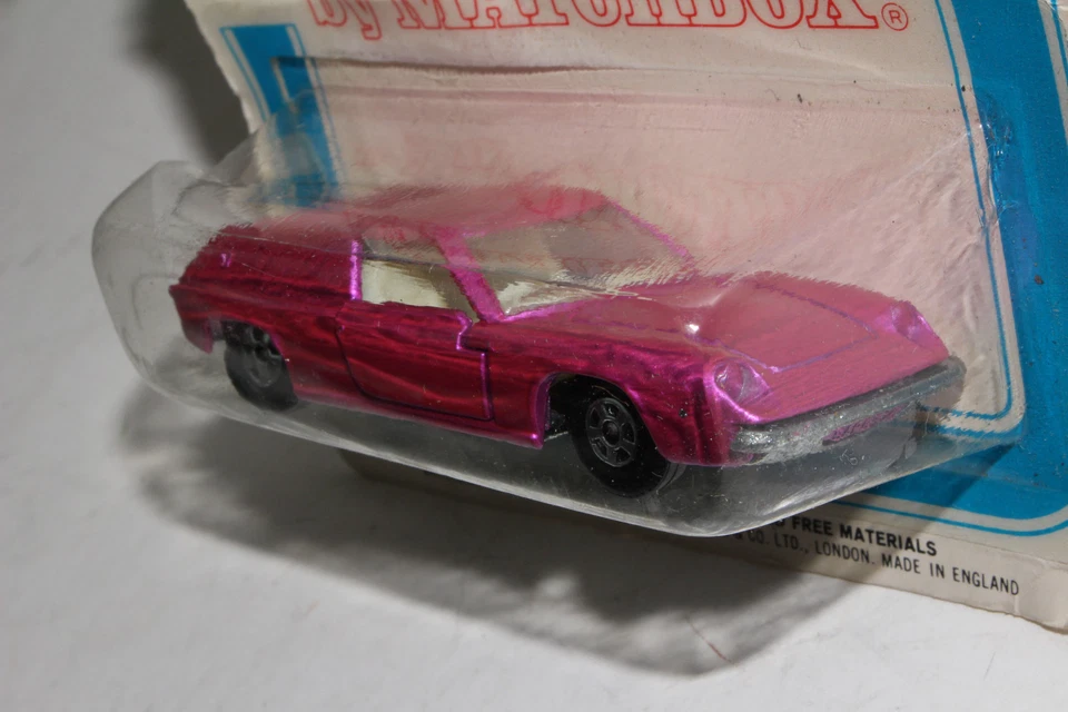 MATCHBOX SUPERFAST #5 LOTUS EUROPA, PINK, NEW IN BLISTERPACK - Image 4 of 4