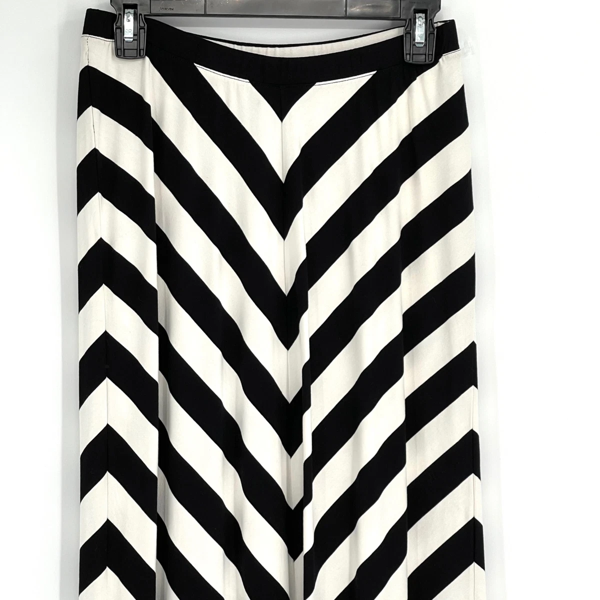 Black and White Bold Striped Leggings