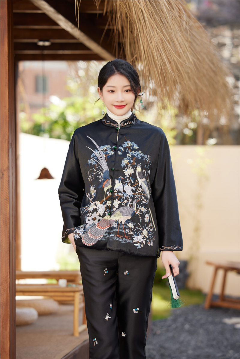 Chinese Frog Buckle Jacket Women Satin Stand Collar Embroidery