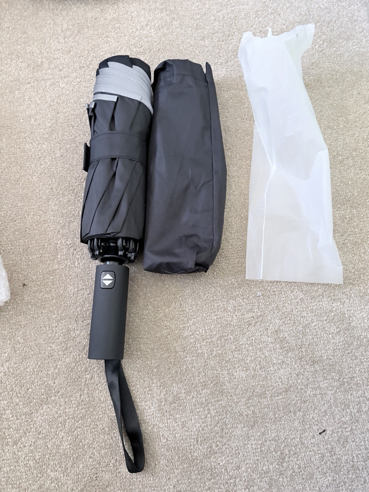 Compact Black Umbrella image 2