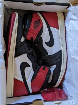  Air Jordan 1 Retro High OG Black Toe 2016 size 11 replacement box Included