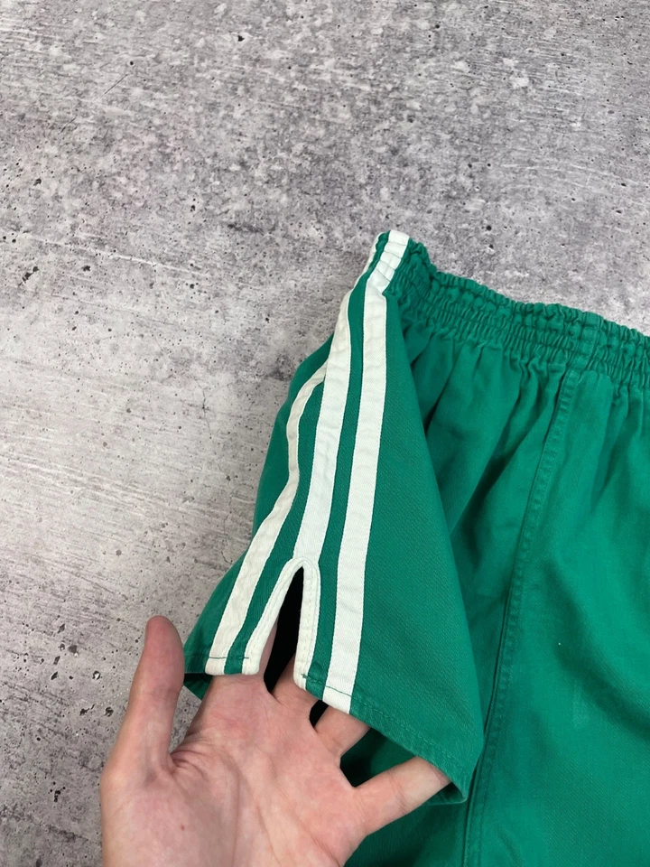 Pantalones cortos de fútbol vintage años 80 Adidas Yugoslavia Y2K Foto 4 de 4