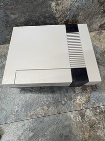 Nintendo NES Console ONLY With The Controller Mario Duck Hunt Works No Cables