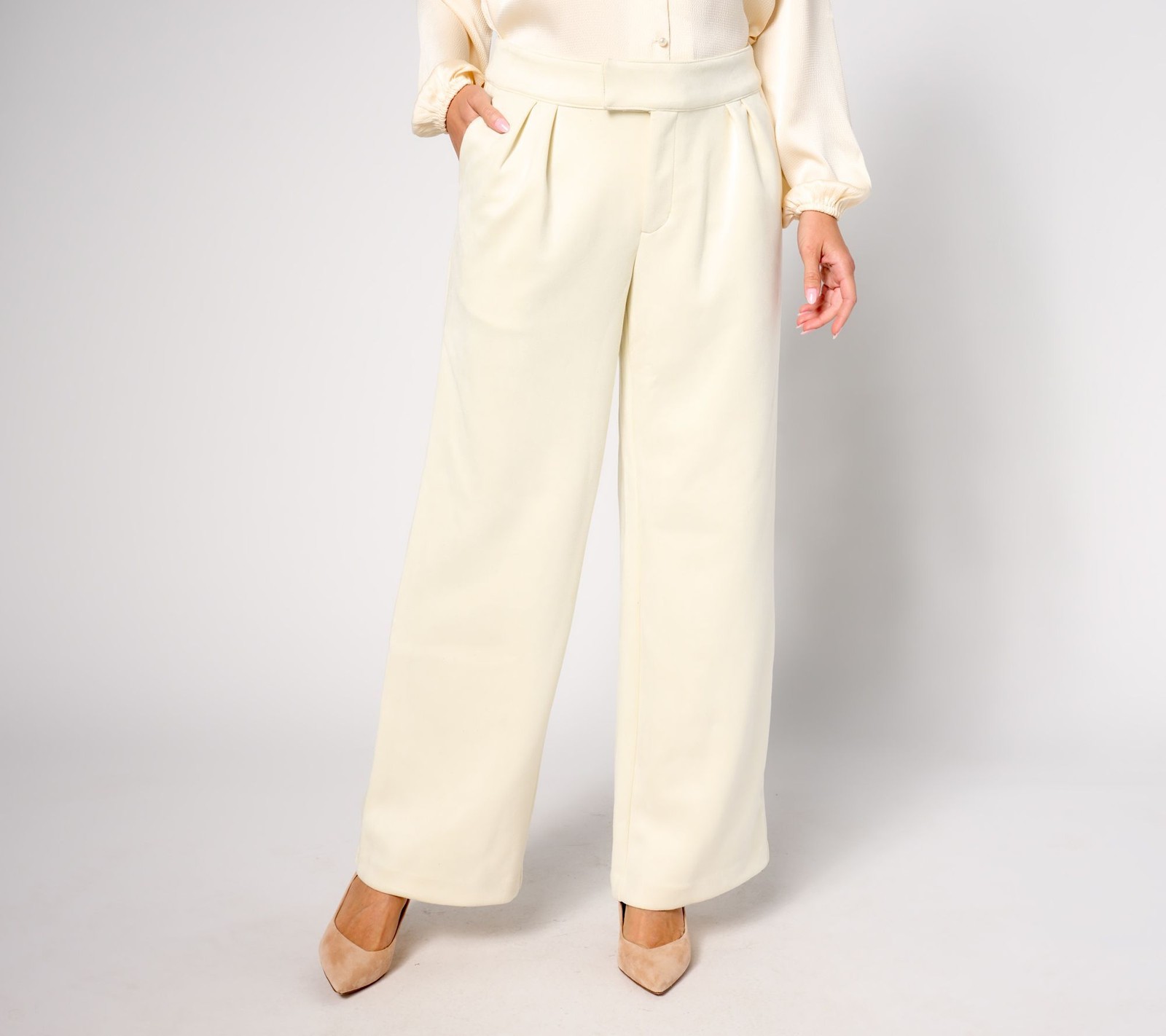 Me by Jennie Garth Women's Pants Sz 10 Regular Ryder Faux Suede White A658785