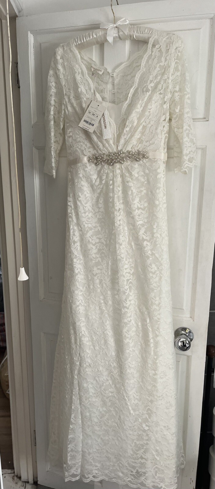Picture 1 of 4