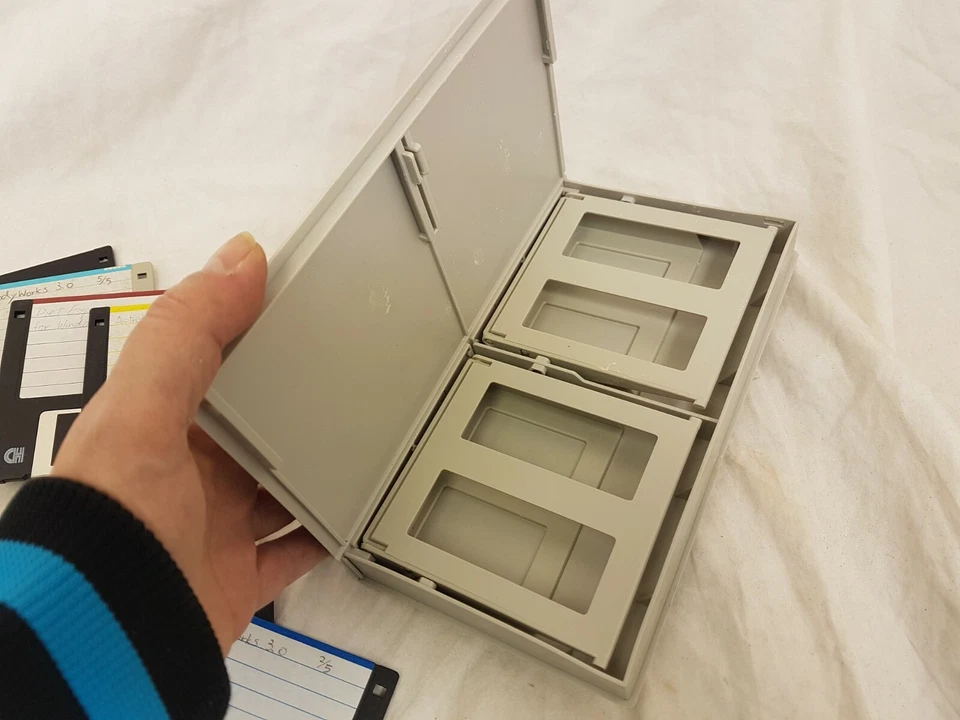 Disco Plástico Caja de Almacenamiento Estuche Soporte Organizador 3.5" Disquete con Discos Computadora Foto 3 de 4