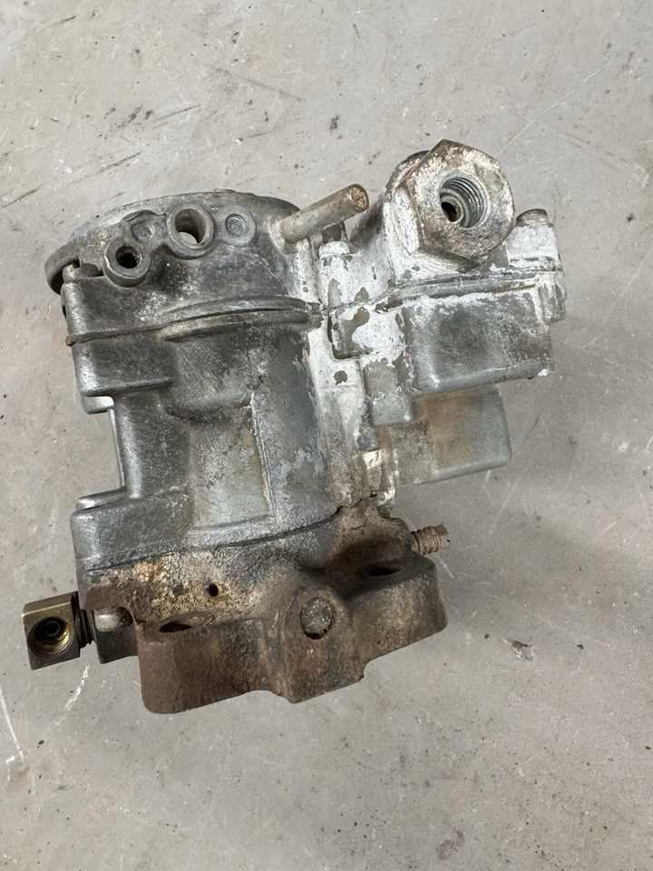 Carburador Chevy Rochester 1963-1967 barril único 6 cilindros 250 235 Impala Chevelle Foto 2 de 4