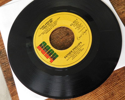 ESTER PHILLIPS WHAT A DIFF'RENCE A DAY MAKES / TURN AROUND  45 RPM RECORD 072