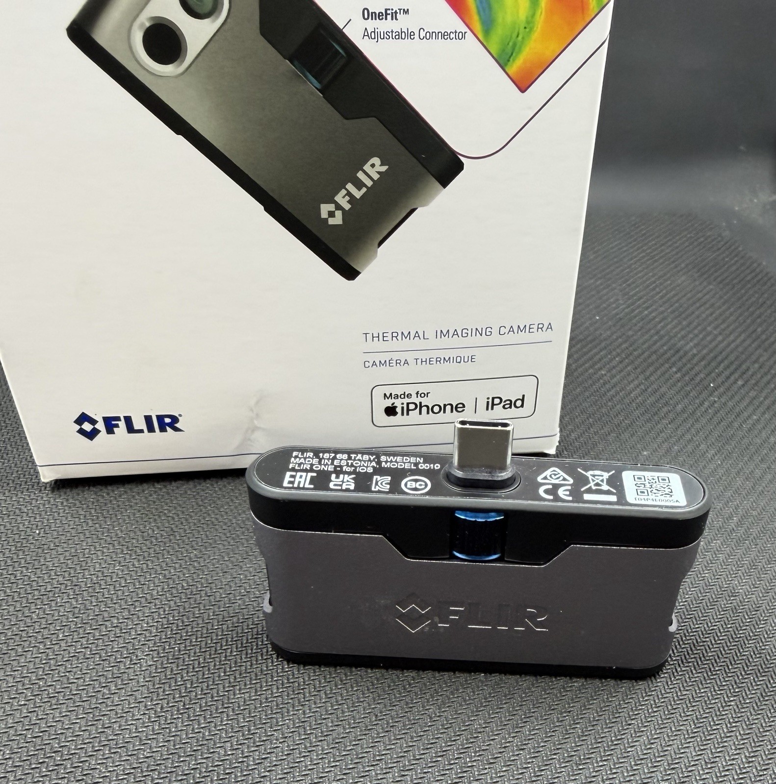 FLIR ONE Thermal Imaging Camera iOS iPhone/iPad Lightning- Open box