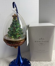 Hallmark Heritage 2016 Christmas Tree Dome 6  Glass Ornament Poland