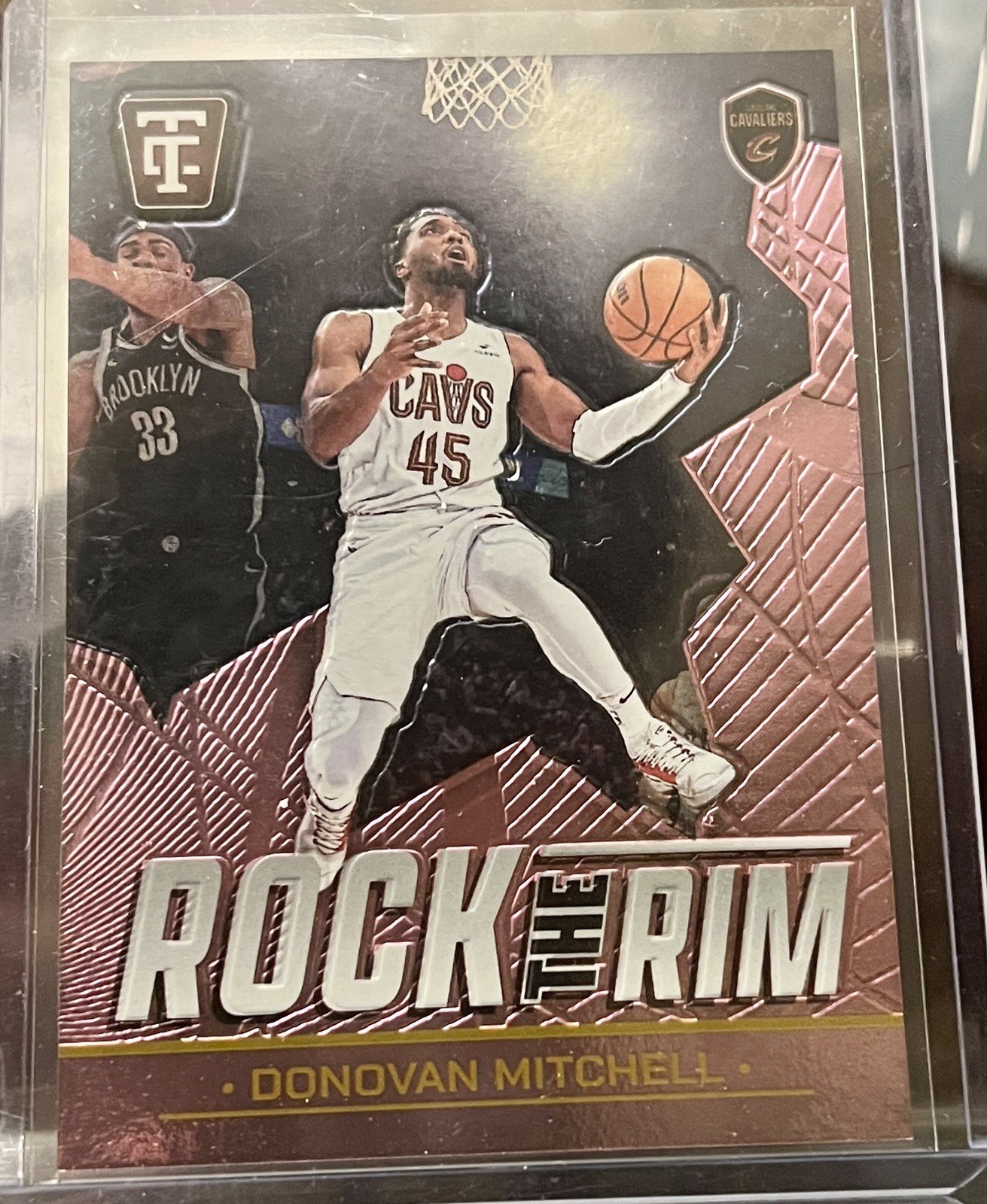 2024-25 Panini Totally Certified - Rock the Rim Donovan Mitchell #2 Pink /199