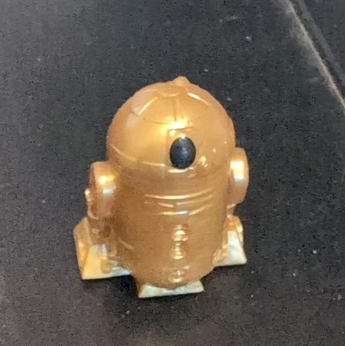 RARE 2026 WOOLWORTHS R2-D2 GOLDEN OOSHIE