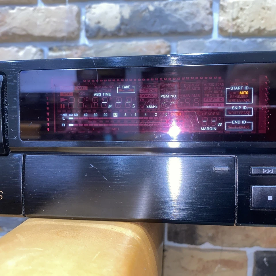 HI END SONY DTC-60ES DAT 16-bit cassette tape recorder WORLD POSTAGE VIA EBAY - Image 2 of 4