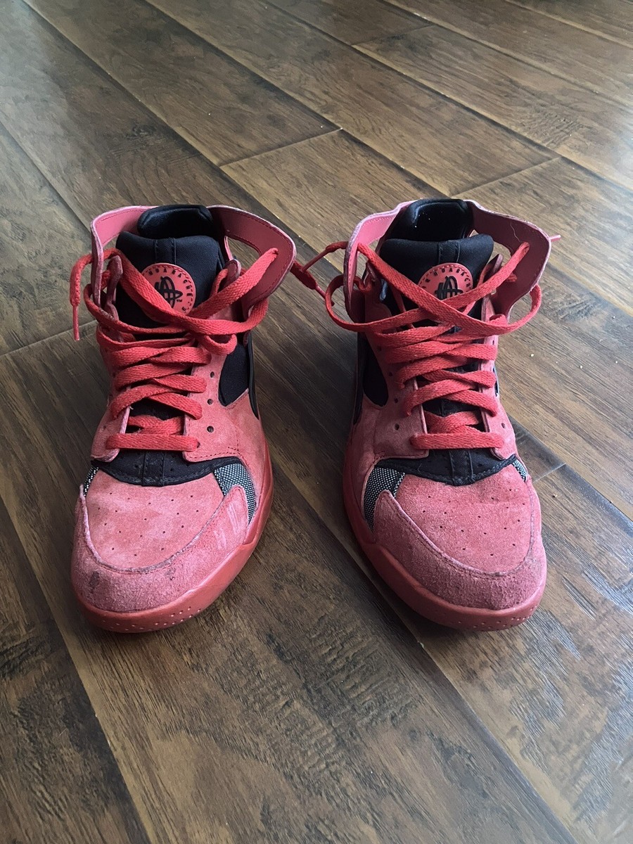 Nike Air Flight Huarache PRM Love Hate QS Red Suede Toro 705005-800 Size