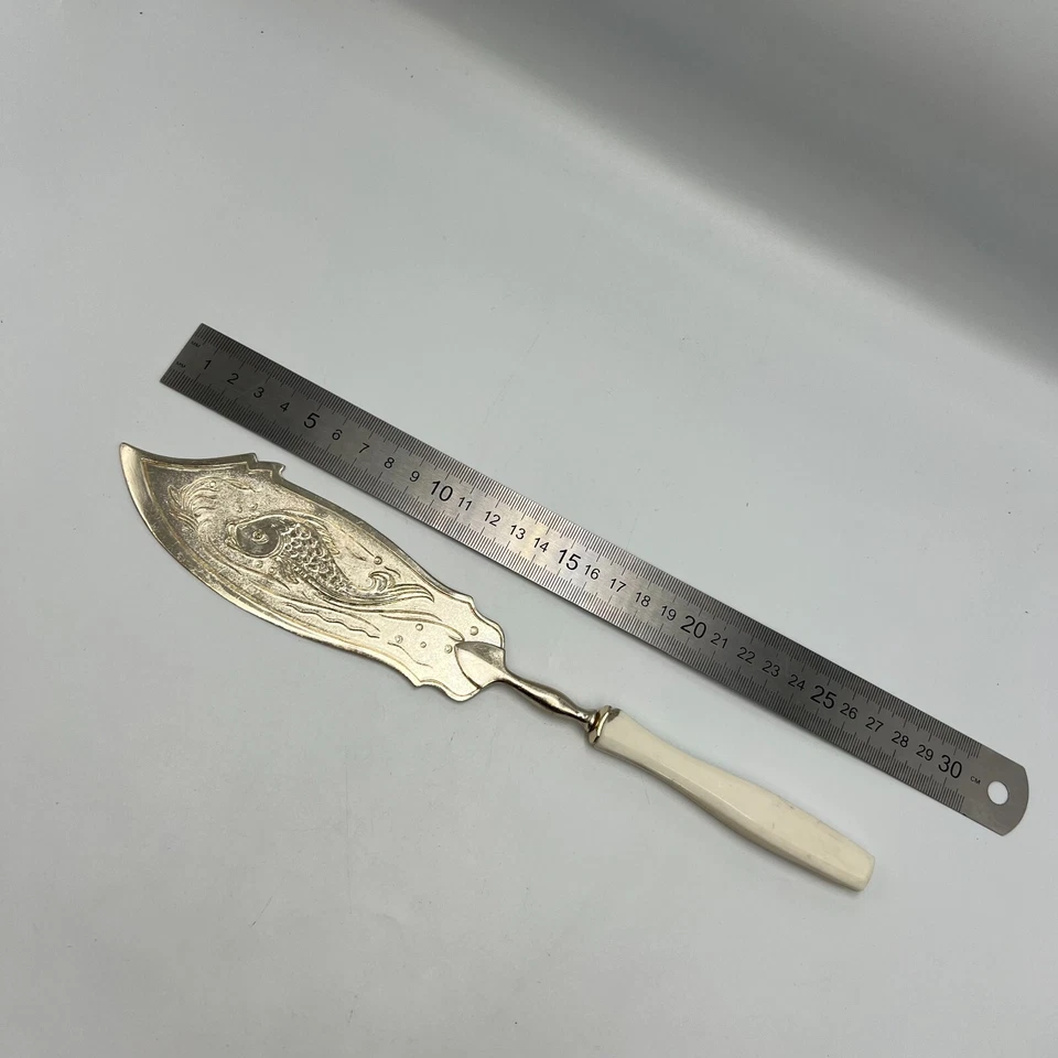 Старинный русский нож большой алюминиевый плеча гравировка пластиковая ручка 33g - Изображение 2 из 4