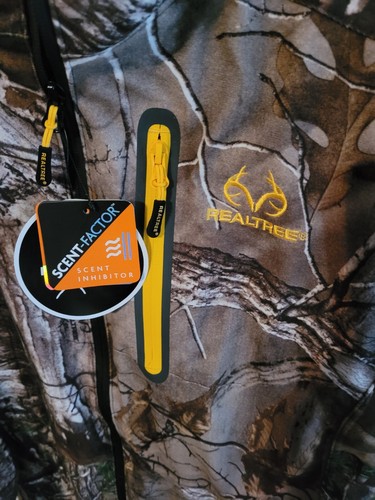 Realtree Xtra Men's Zip Up Hunting Jacket M 38/40 Scent Control & Waterproof New - Picture 3 of 4