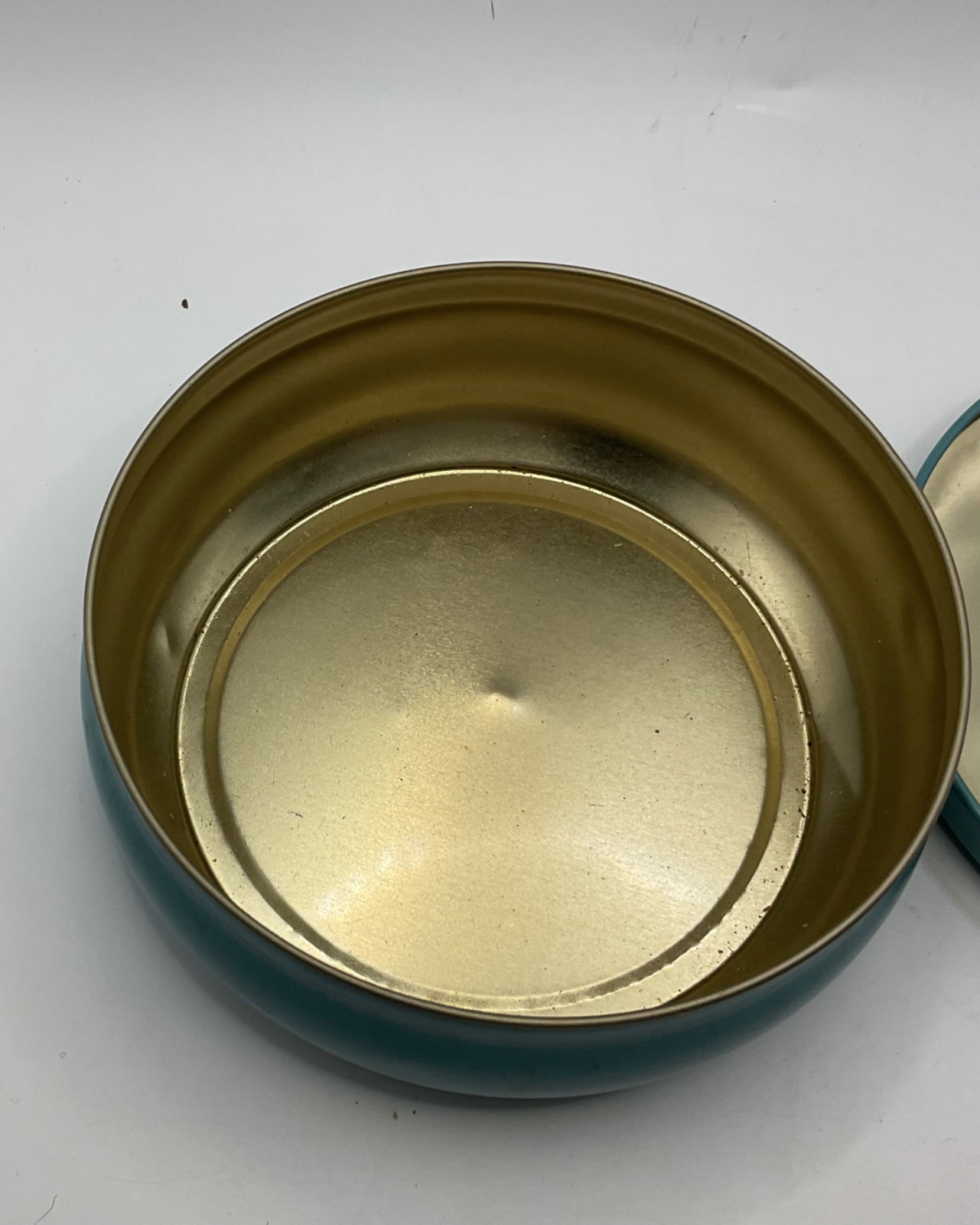 Keller Charles Bluebird Tin Jamie Gardner Rehfeld Design Floral Garden