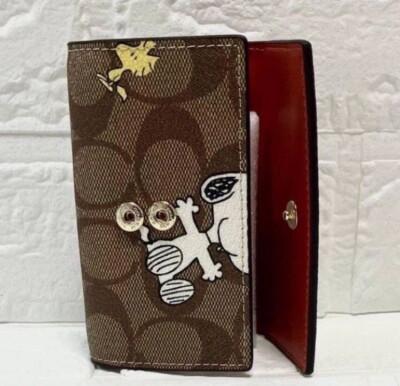 COACH x Peanuts 5 Key Case Snoopy Signature CF250 Smart Key Outlet