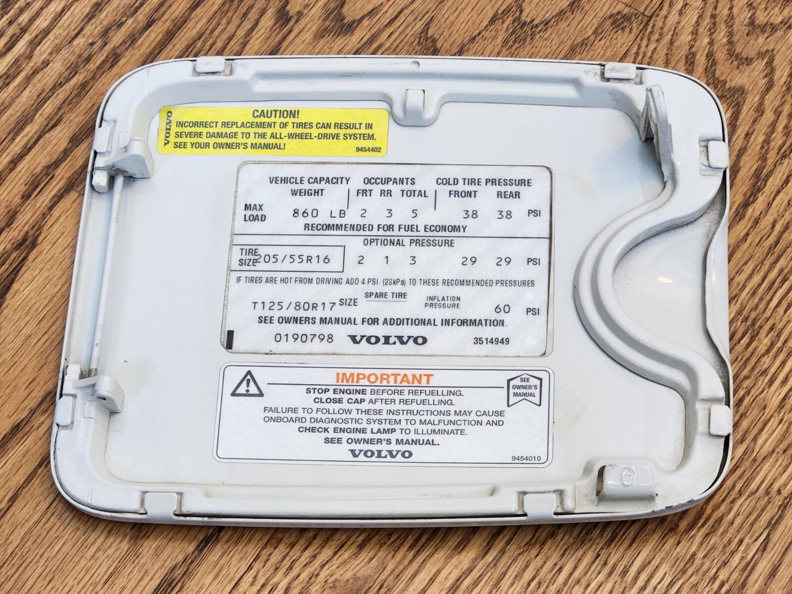 Volvo S60 V70 XC70 XC90 Gas Fuel Door Volvo Paint Code 453 White Pearl