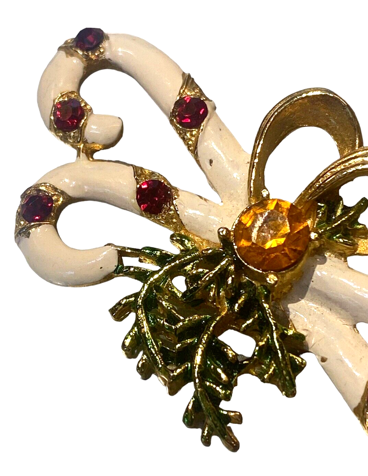 unmarked-vintage-white-enameled-gold-red-rhinestone-double-candy-cane