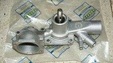 Pompe à eau Peugeot 504