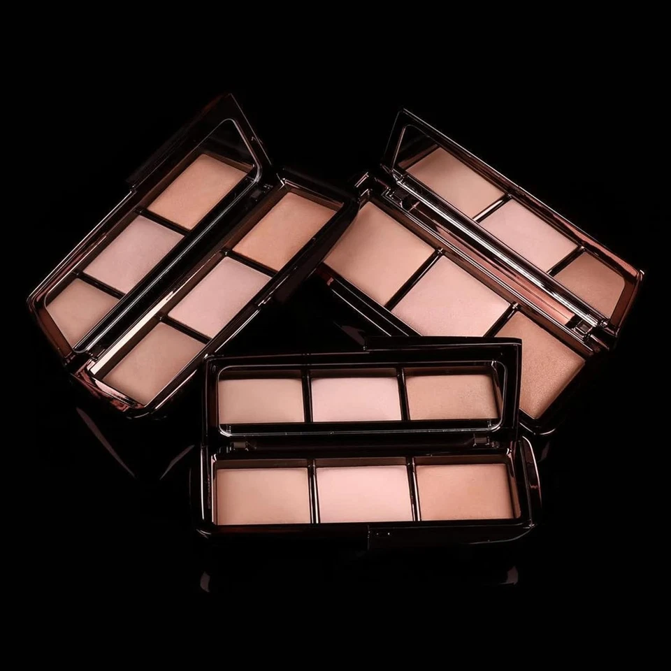 Cruelty-Free Vegan Highlighting Palette for a Flawless Glow - Light Coverage - Image 3 of 4