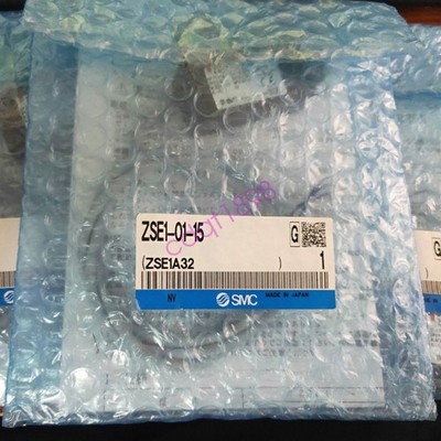 1PC New SMC ZSE1-01-15 vacuum pressure switch Fast delivery