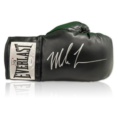Schwarzer Boxhandschuh, signiert von Mike Tyson