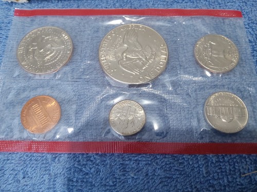 1974 US Mint Unc. Coin Set OGP Philadelphia And Denver Mints - READ DESCRIPTION - Picture 5 of 6