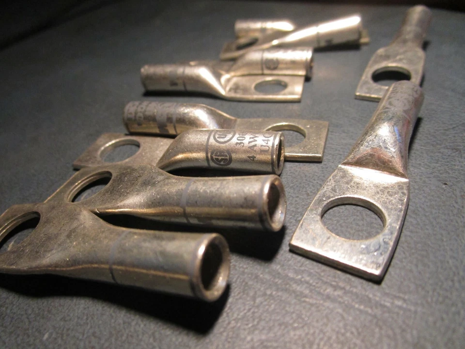 (10) 00054007124696 3M™ Scotchlok™ Copper One Hole Lug 30021 Gray 4 AWG - Image 2 of 2